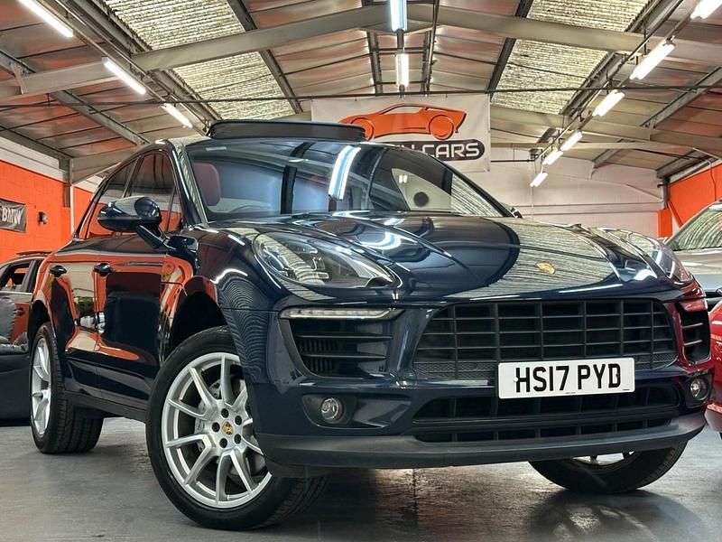 Blue Used 2017 Porsche Macan SUV | £20,500 (Super price) - Image 1/4