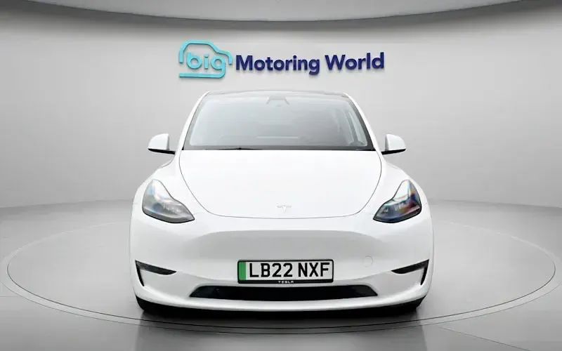 Used Tesla Model Y Long Range AWD 286 kW (389 HP) 2025 SUV