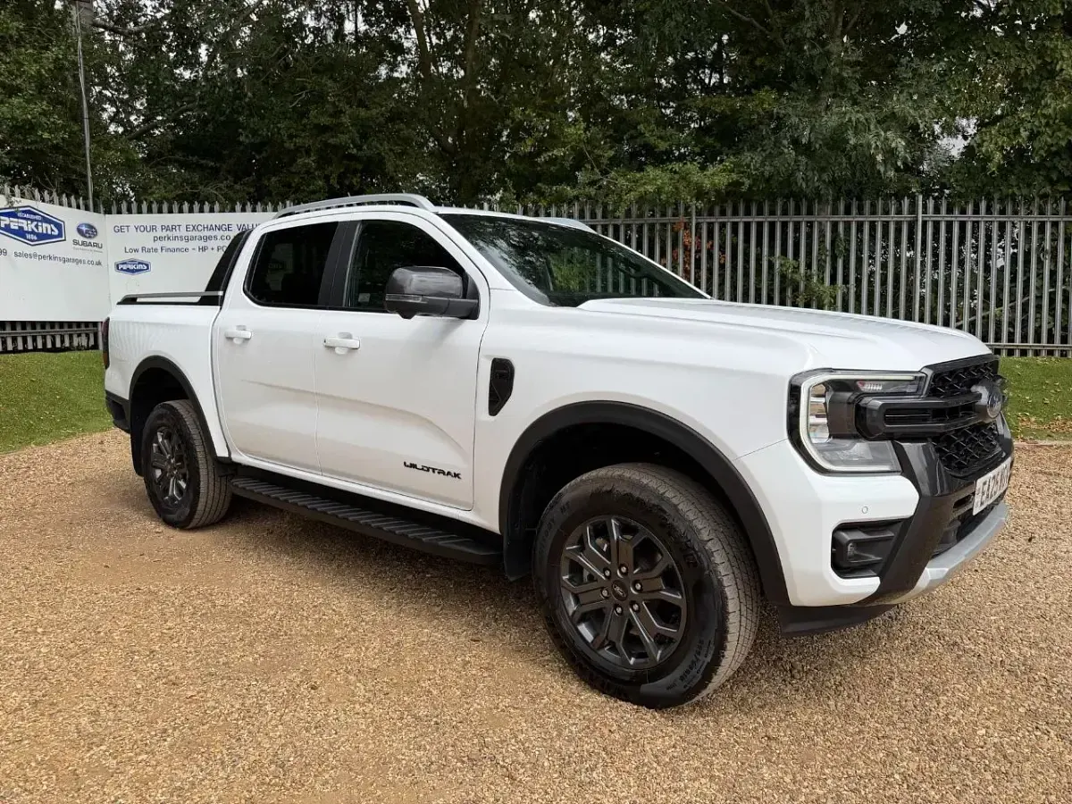 Used Ford Ranger Wildtrack 240 HP (176 kW) 2025 White Pickup