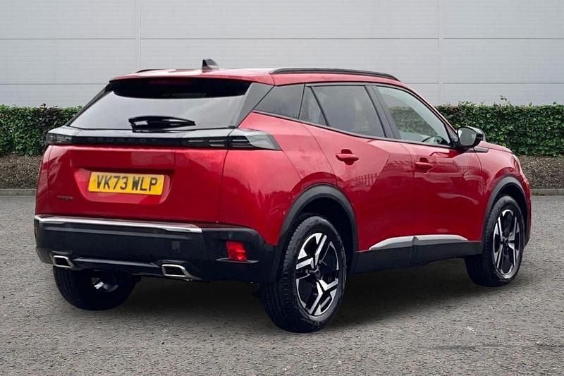 Usado Peugeot 2008 Allure 129 HP (94 kW) 2023 Vermelho SUV