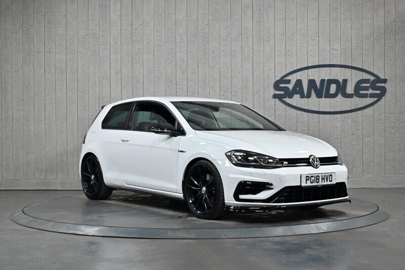 White Used 2018 VW Golf VII R Hatchback | £24,499 (Expensive) - Image 1/4
