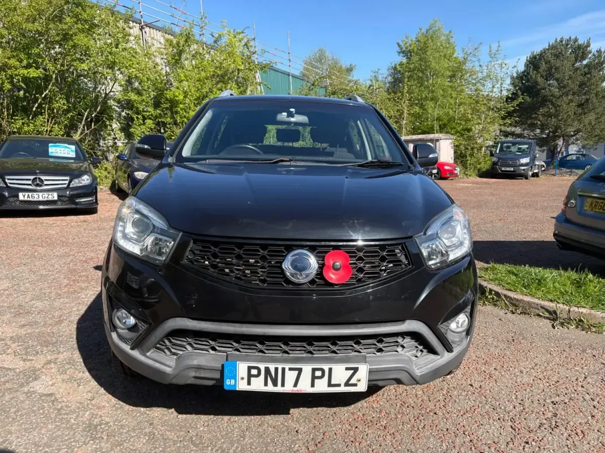 Used SsangYong Korando 178 HP (130 kW) 2017 Black Estate
