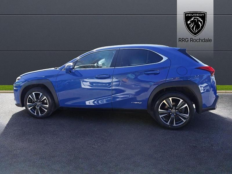 Used Lexus UX 181 HP (133 kW) 2019 Blue SUV