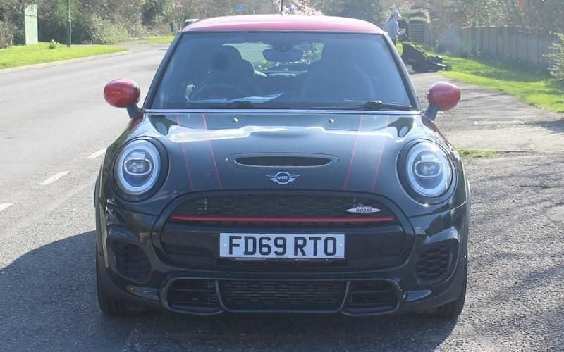 Used Mini John Cooper Works Hatch 231 HP (169 kW) 2020 Green Hatchback