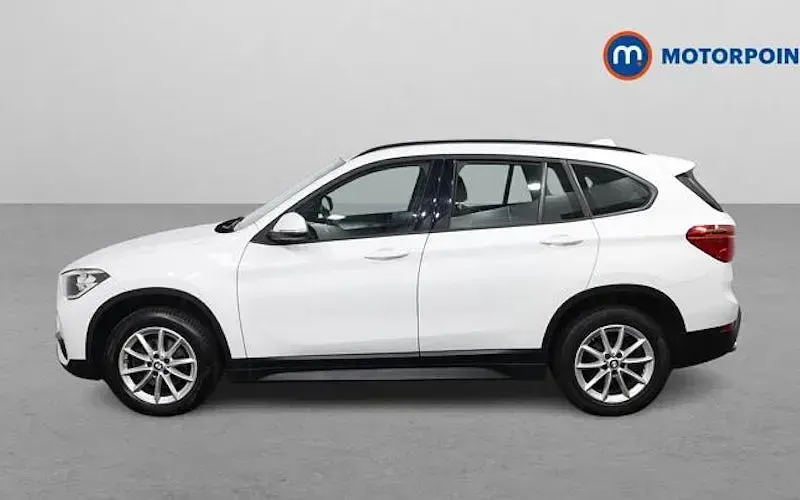Używany BMW X1 150 KM (110 kW) 2019 Biały SUV