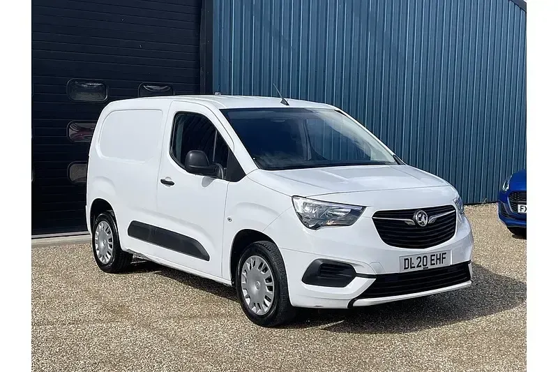 Used Vauxhall Combo Sportive 100 HP (73 kW) 2020 White MPV