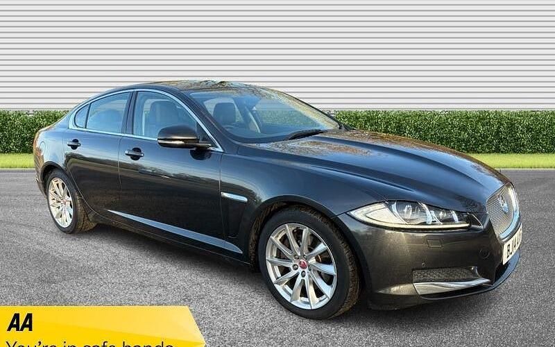 Used Jaguar XF Premium Luxury 200 HP (147 kW) 2014 Sedan