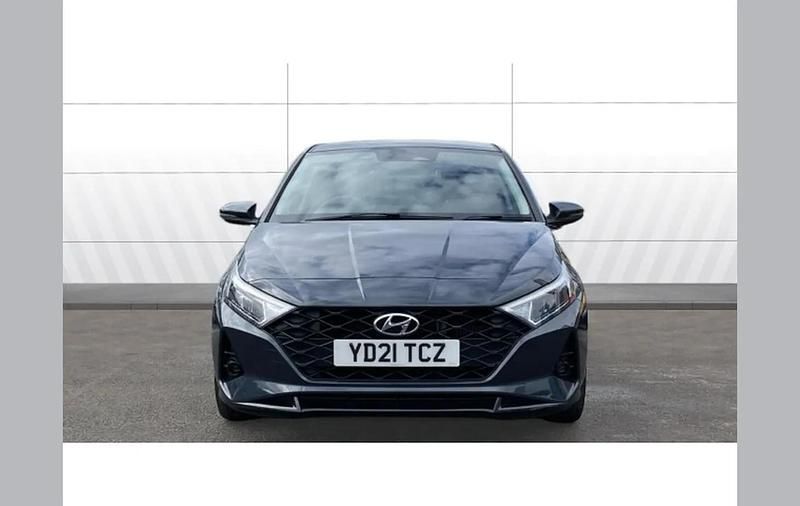 Used Hyundai i20 Premium 100 HP (73 kW) 2021 Grey Hatchback