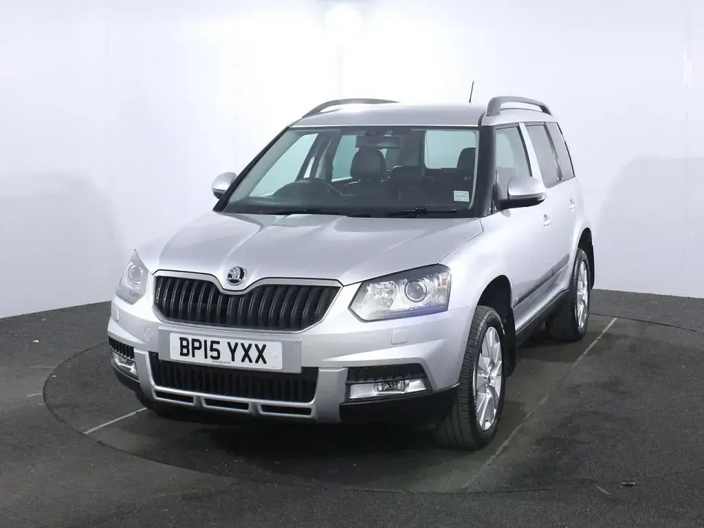 Used Skoda Yeti Elegance 110 HP (80 kW) 2015 Silver SUV