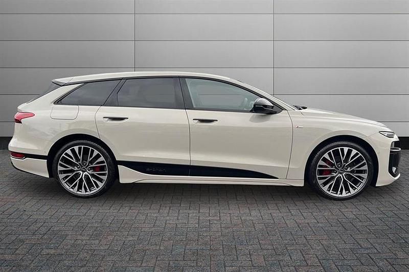 Used Audi A6 e-tron Comfort 210 kW (286 HP) 2025 Siam beige Estate