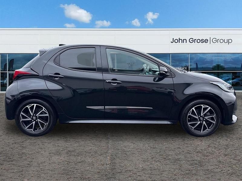 Used Toyota Yaris Hybrid Design 2024 Black Hatchback