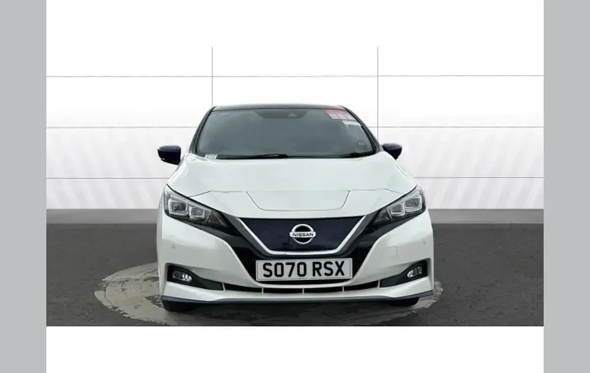 Used Nissan Leaf 160 kW (218 HP) 2020 White Hatchback