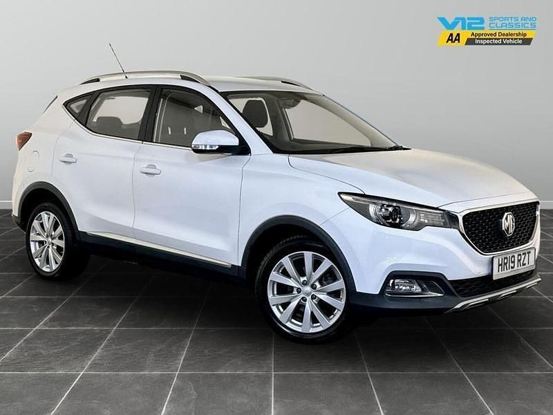 White Used 2018 MG ZS Excite Sedan | £9,595 (Good price) - Image 1/2