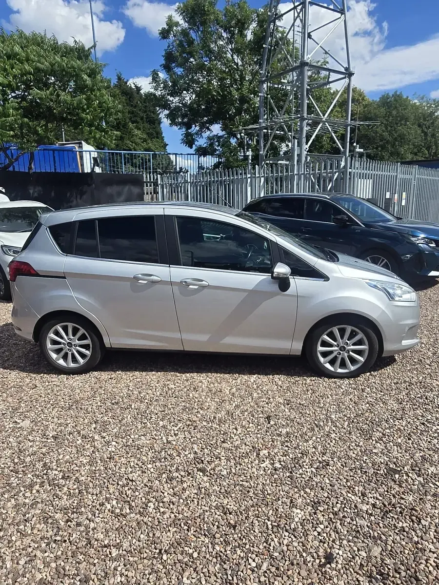 Used Ford B-MAX Titanium 105 HP (77 kW) 2015 Silver MPV