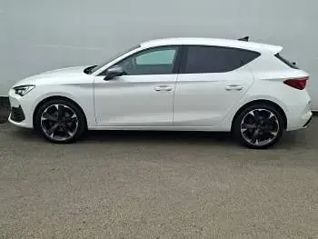 Used Cupra Leon 150 HP (110 kW) 2024 White Hatchback