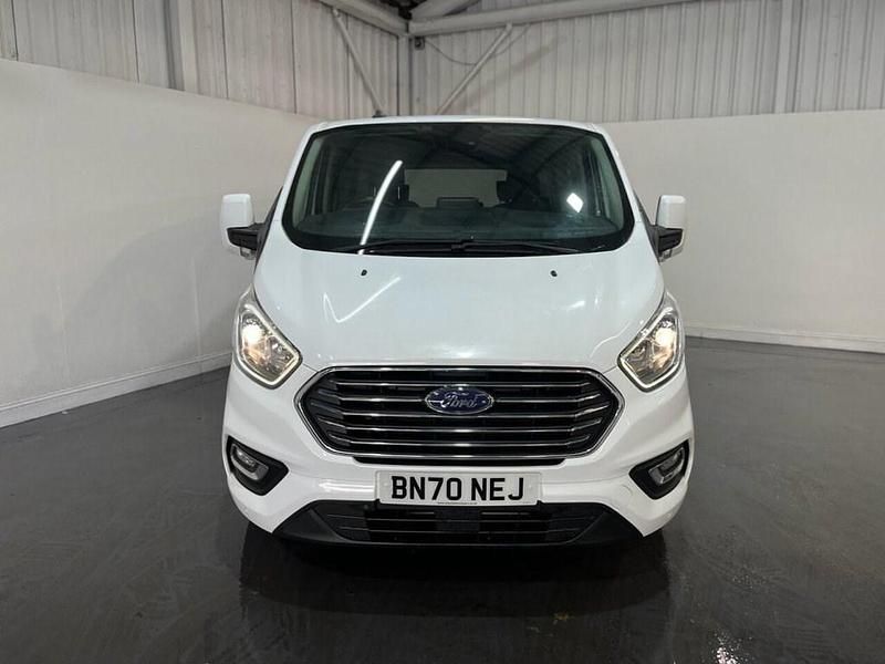 Used Ford Tourneo Custom Zetec 105 HP (77 kW) 2020 White Van
