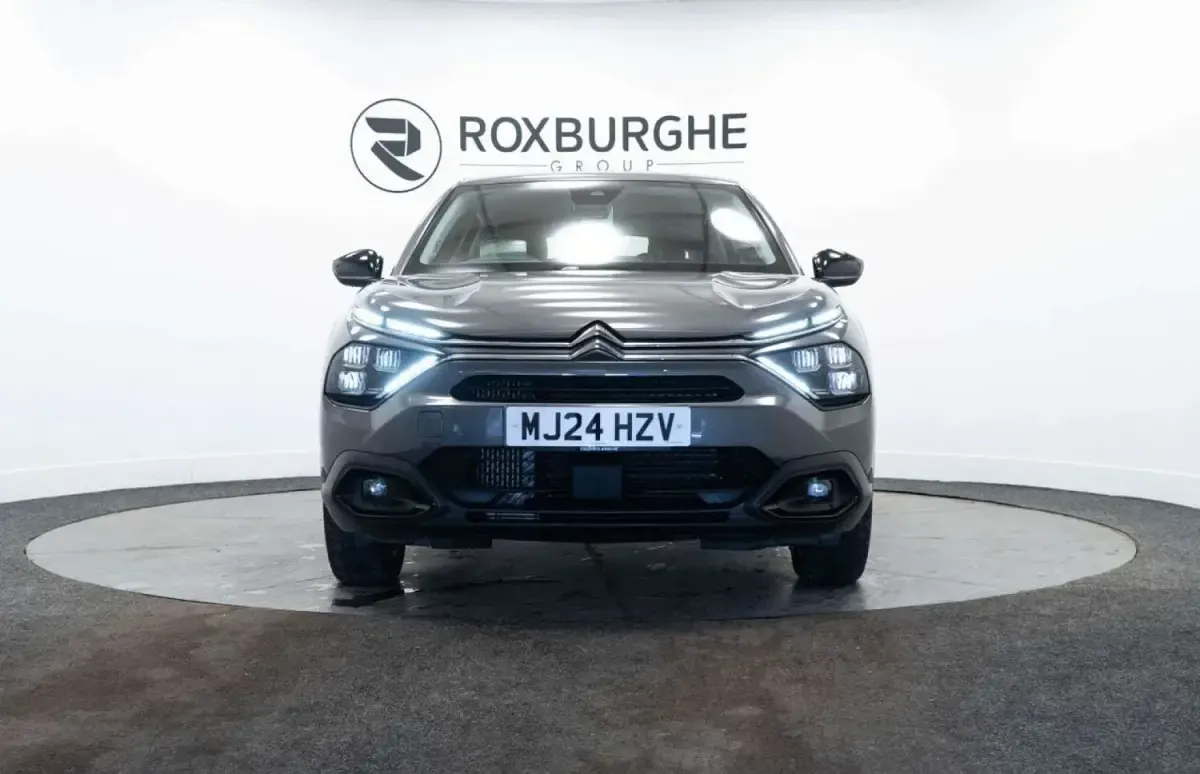 Gebraucht Citroën C4 PureTech 130 PS (95 kW) 2024 Grau SUV