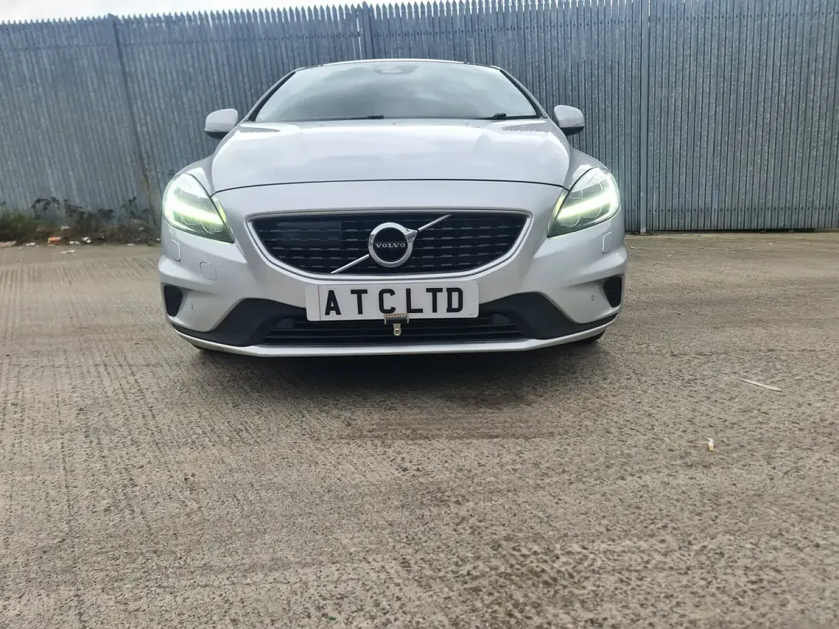 Used Volvo V40 R-Design 2018 Silver Hatchback