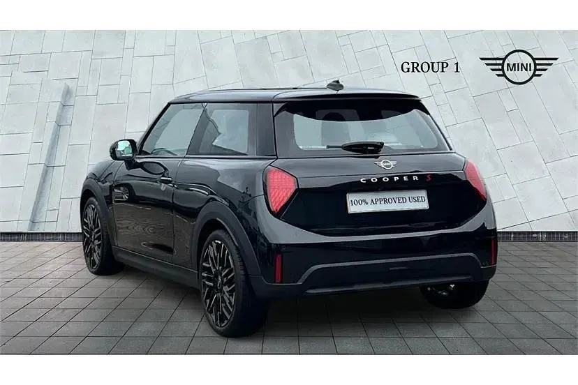Used Mini Cooper Exclusive 204 HP (150 kW) 2024 Midnight black ii Hatchback