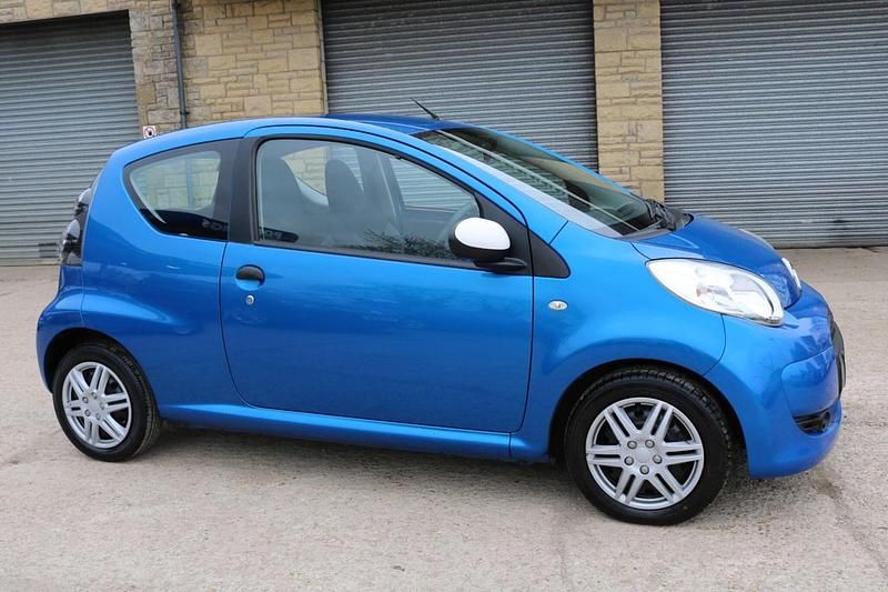 Used Citroën C1 68 HP (50 kW) 2010 Blue Hatchback