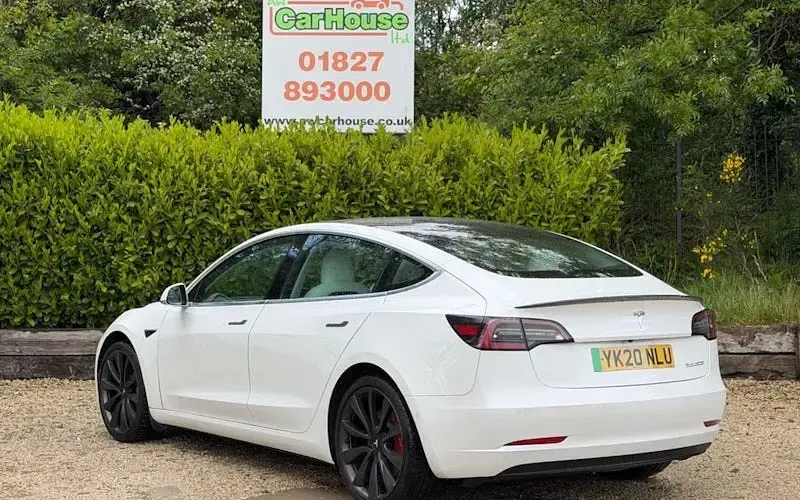 Używany Tesla Model 3 Performance 334 kW (455 KM) 2023 Sedan/Limuzyna