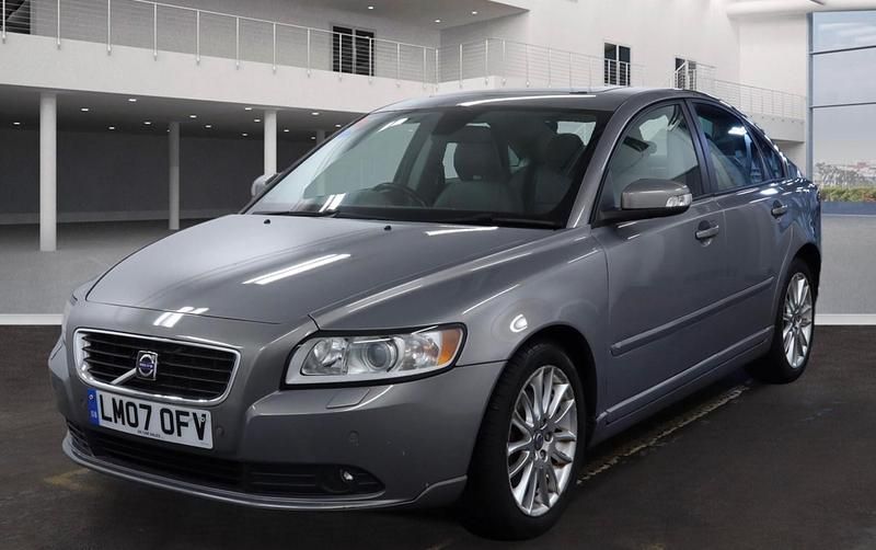 Usado Volvo S40 SE Lux 2007 Cinzento Sedan