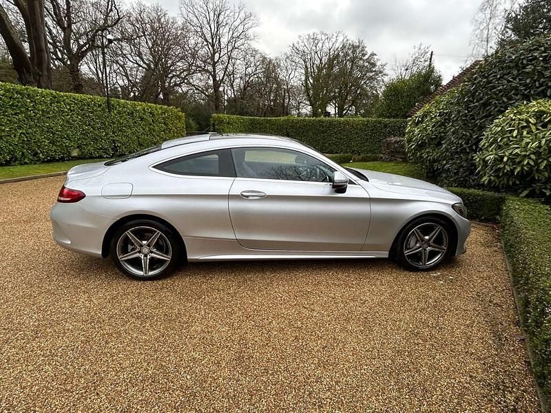 Used Mercedes C220 AMG Line Premium Plus 170 HP (125 kW) 2016 Silver Coupe