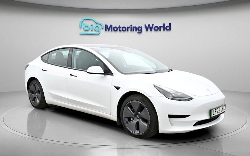 Used Tesla Model 3 Standard Range 180 kW (245 HP) 2021 White Sedan