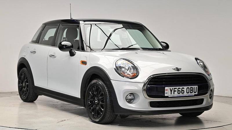 Silver Used 2016 Mini Cooper Hatch Hatchback | £9,480 (Good price) - Image 1/4
