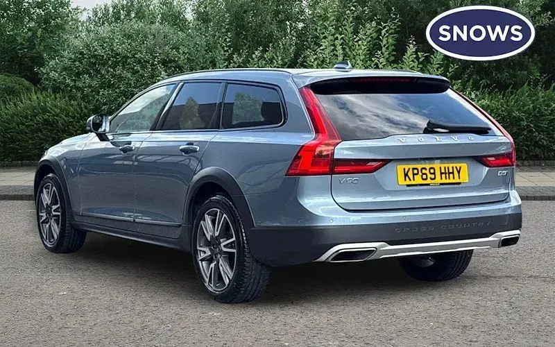 Used Volvo V90 CC Plus 235 HP (172 kW) 2019 Blue Estate