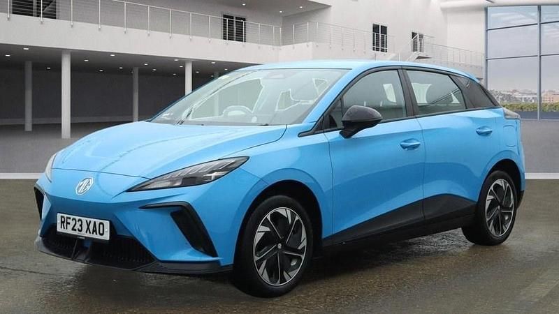 Blue Used 2023 MG MG4 EV SE Hatchback | £12,790 (Fair price) - Image 1/3