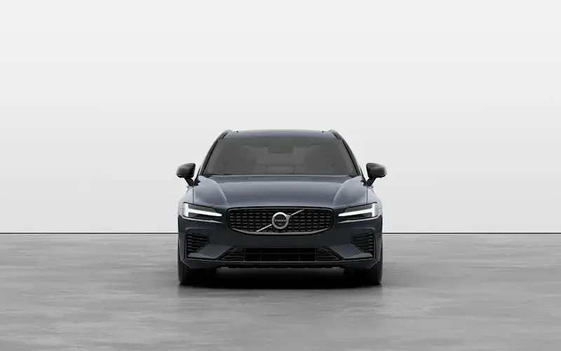 New Volvo V60 Ultra 334 HP (245 kW) 2025 Aurora silver Estate