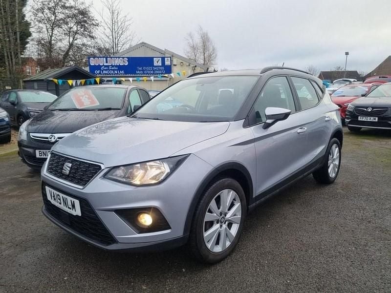 Used Seat Arona SE Technology 95 HP (69 kW) 2019 Silver SUV