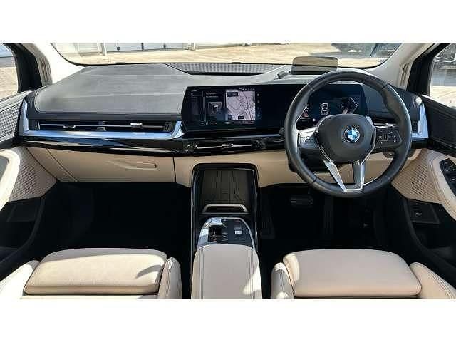 Used BMW 220 Luxury Line 154 HP (113 kW) 2023 White Hatchback