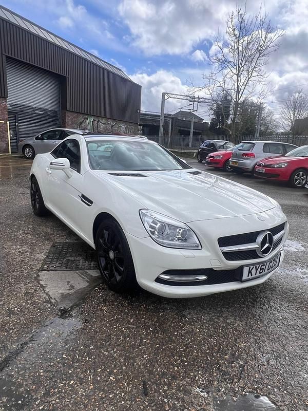 Used Mercedes SLK250 Edition 1 2011 White Cabriolet