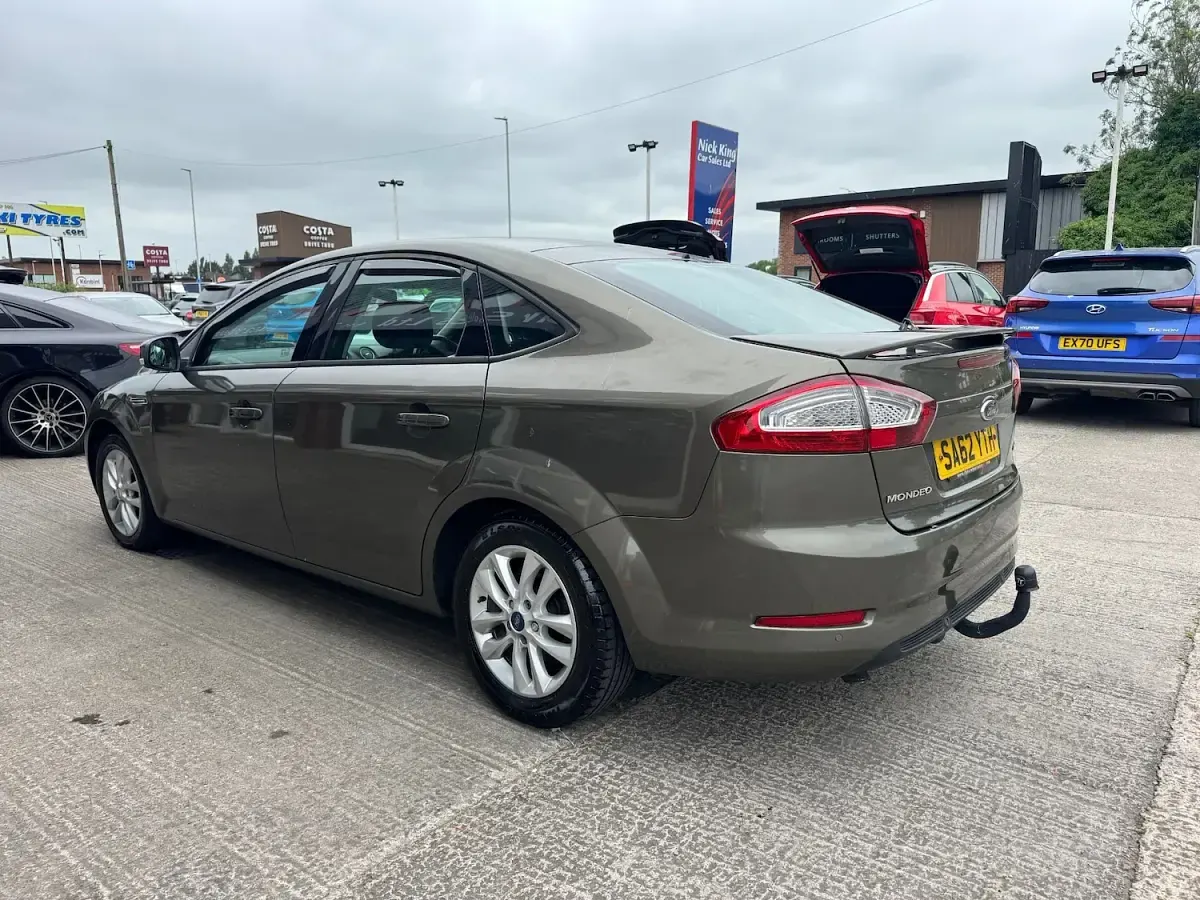 Used Ford Mondeo Zetec 150 HP (110 kW) 2012 Green Hatchback