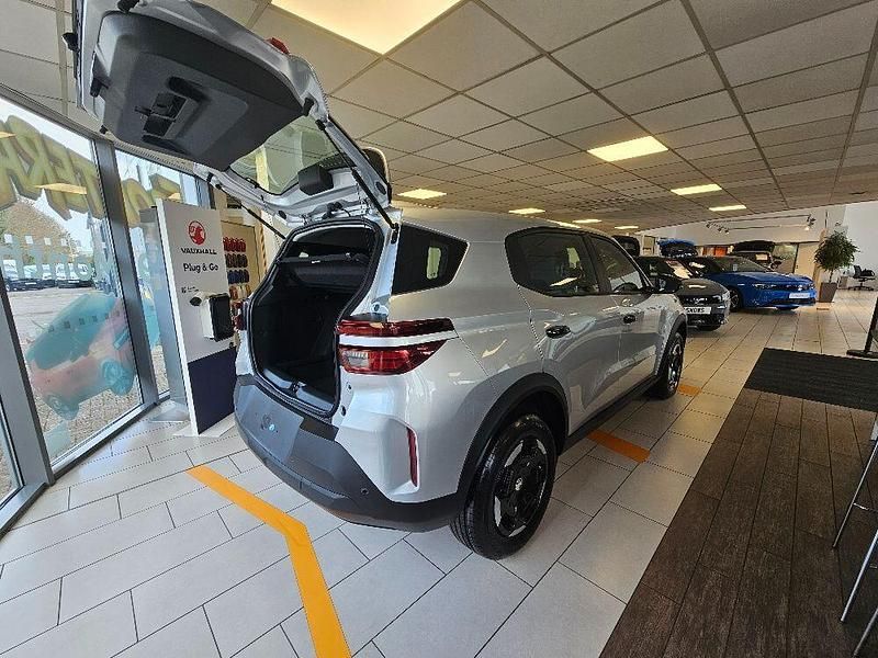 New Vauxhall Frontera Design Edition 11 kW (15 HP) 2026 Crystal silver