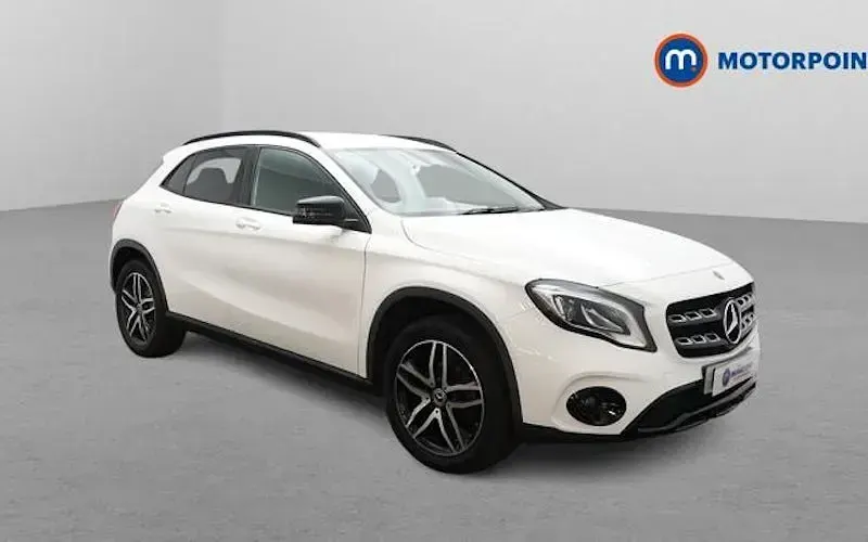 Usado Mercedes GLA180 Urban 122 HP (89 kW) 2019 SUV