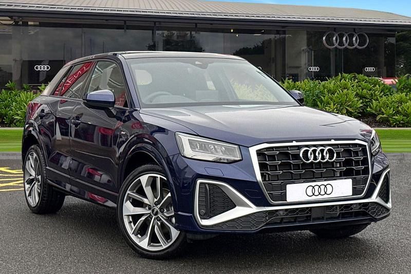 Ny Audi Q2 S-Line 2026 Blå SUV
