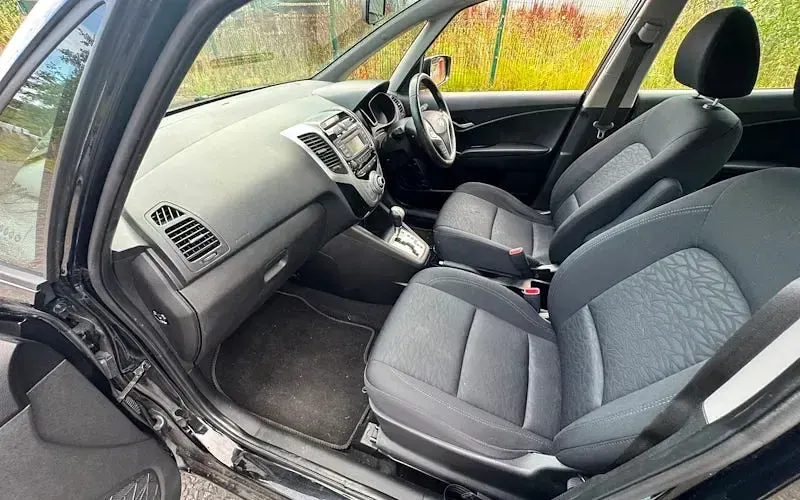 Used Hyundai ix20 Active 125 HP (91 kW) 2012 Black Hatchback