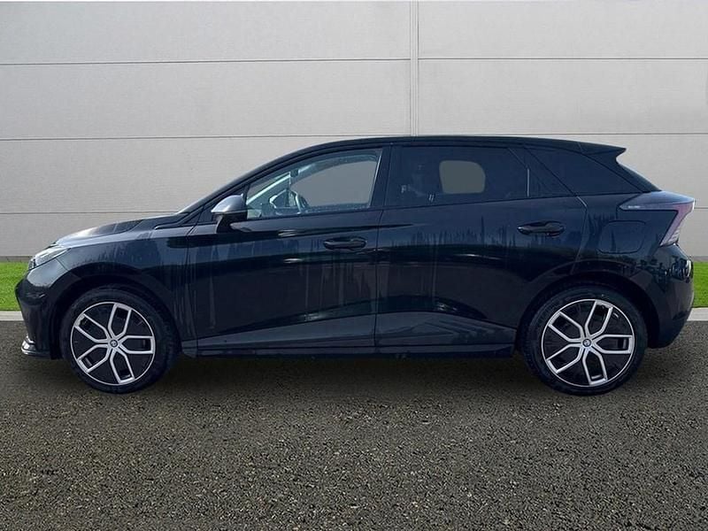 New MG MG4 EV 2025 Black Hatchback