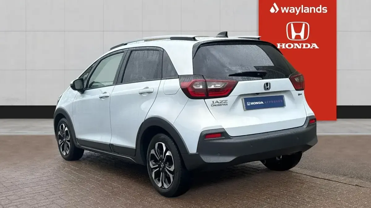 Used Honda Jazz Hybrid 2023 White Hatchback