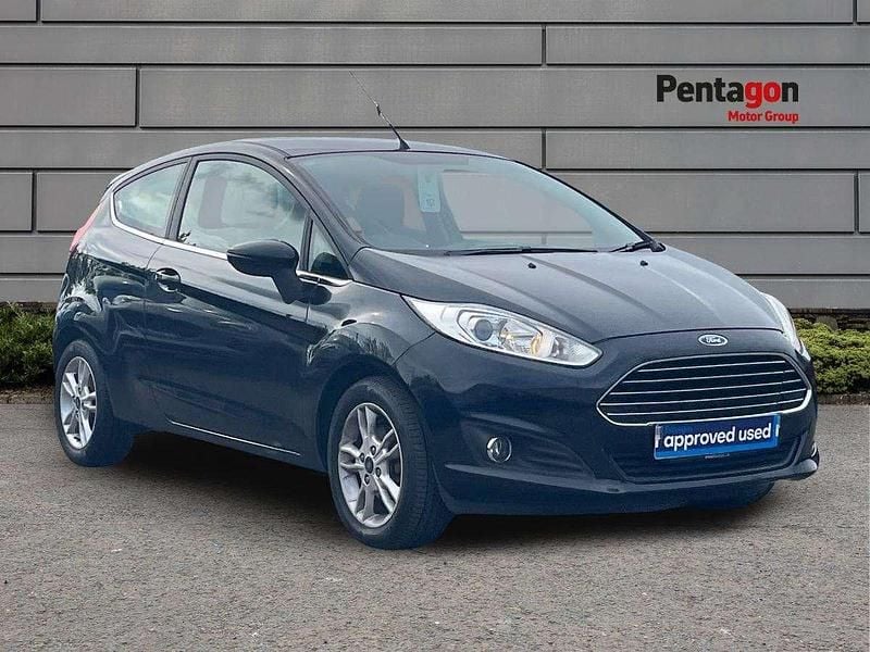Black Used 2015 Ford Fiesta Zetec Hatchback | £7,495 (A bit pricey) - Image 1/4