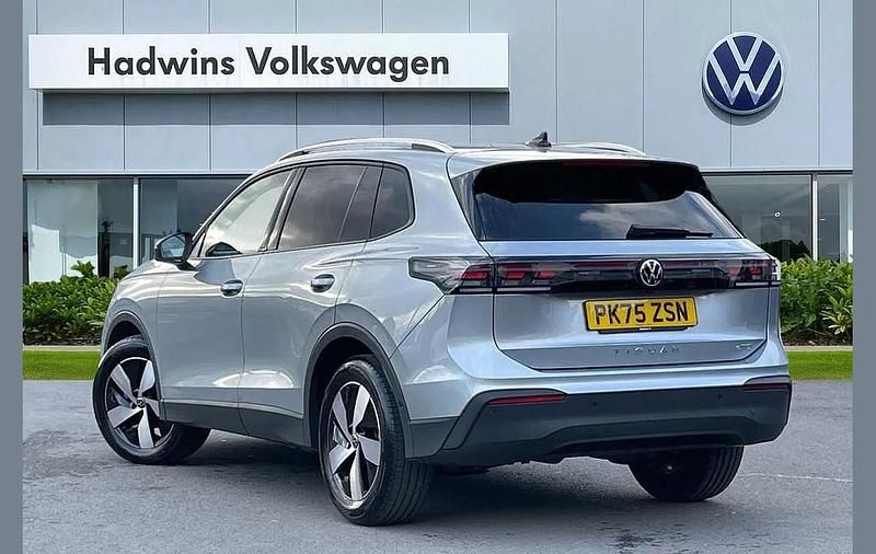 Second-hand VW Tiguan Match 147 CP (108 kW) 2025 Argintiu SUV
