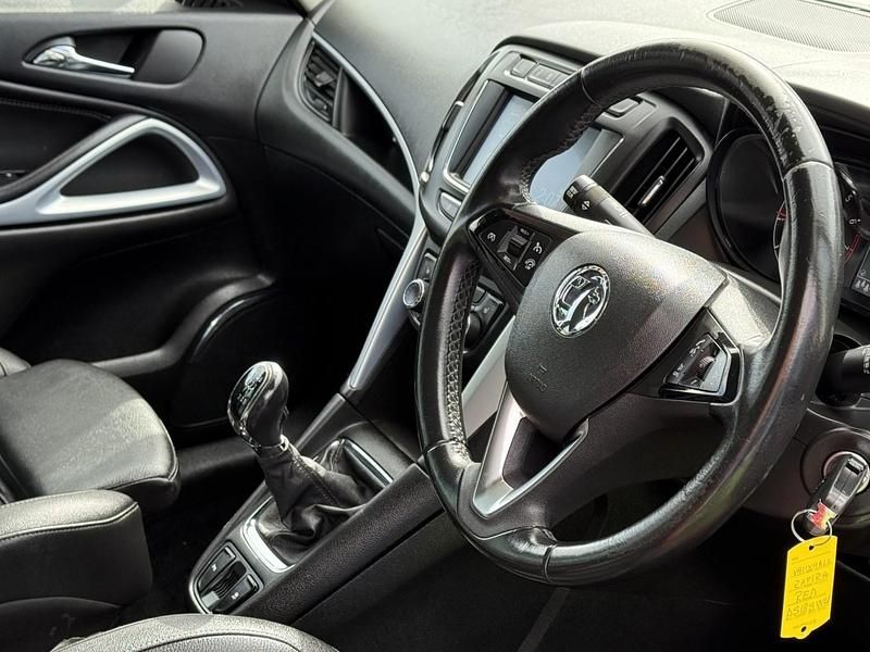 Used Vauxhall Zafira Tourer SRi 2018 Red MPV