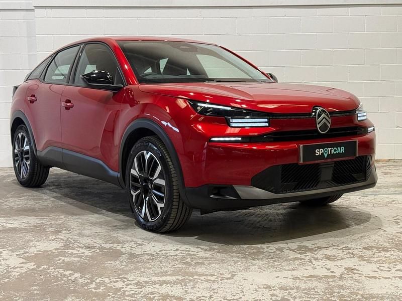 Used Citroën C4 PureTech 130 HP (95 kW) 2025 Red SUV