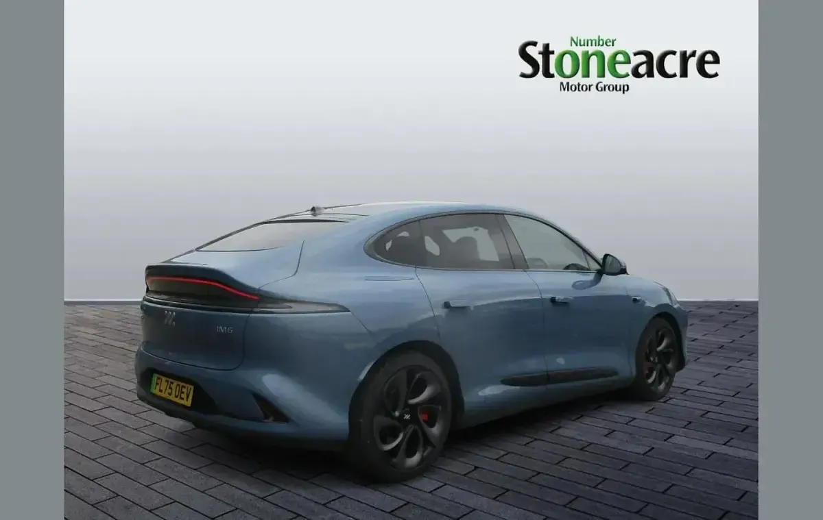 Used MG IM6 553 kW (752 HP) 2025 Blue SUV