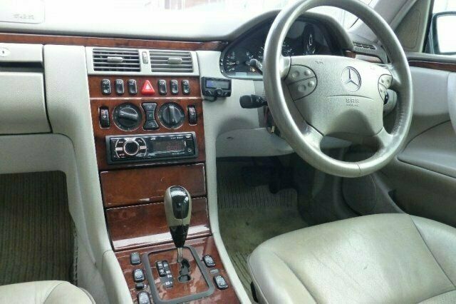 Used Mercedes E200 Classic 2002 Sedan