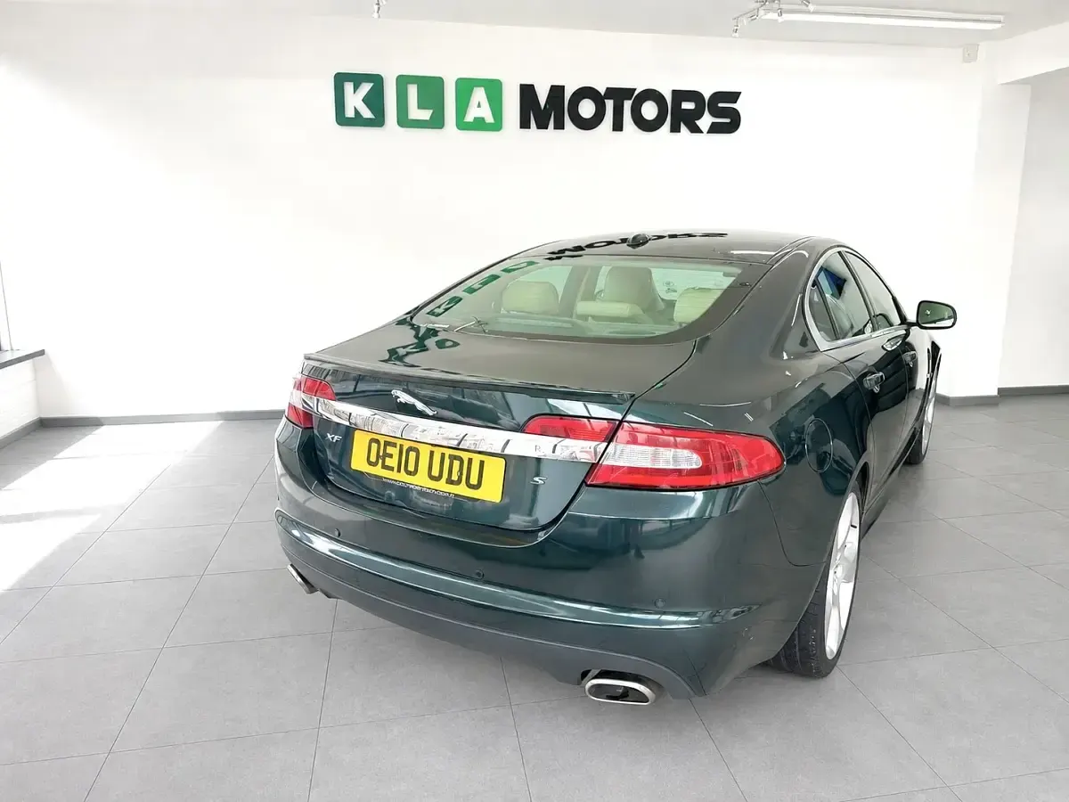 Used Jaguar XF Premium Luxury 271 HP (199 kW) 2010 Green Sedan