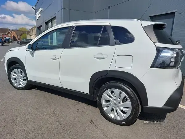 Used Suzuki SX4 129 HP (94 kW) 2024 White Hatchback